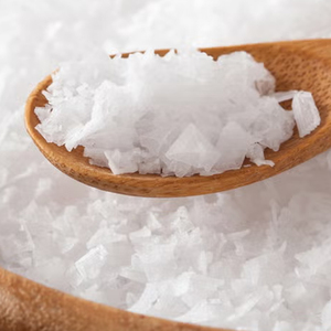 Sel de mer blanc naturel grossier pour la cuisine, l'assaisonnement alimentaire et les applications culinaires - Product Image 4