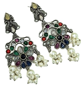 Pendientes de mujer de latón plateado oxidado con baño de plata antigua, estilo étnico, con engaste de bisel en forma de pera |   Fabricante de Pendientes Boho - Product Image 1