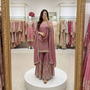 Conjunto de Vestido de Noche de Seda Crepé Natural con Bordado Pesado de Diseño, de Secado Rápido, con Pantalones Plazzo y Dupatta para Bodas y Fiestas - Product Image 1