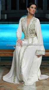 Pearl White V-Neck Muslim Ladies <b>Kaftan</b> With Loose Sleeves and Machine Embroidery - Product Image 2