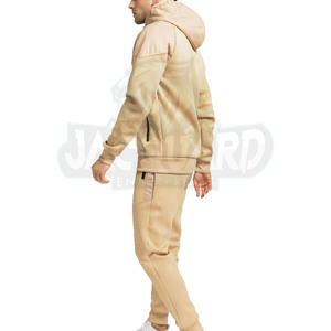 Conjunto de chándal unisex de corte holgado diseñado para amantes del streetwear que valoran tanto la comodidad como la tendencia. Hecho de material de lana premium - Product Image 2