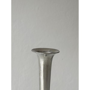 Vase de table minimaliste en métal argenté, haut, cannelé, en forme de trompette, de haute qualité, décoratif - Product Image 3