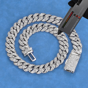 Collier ras du cou géométrique pour homme en argent 925 plaqué or rose avec moissanite taille baguette, chaîne à maillons 20 mm, bijoux hip-hop pour tous les jours - Product Image 4