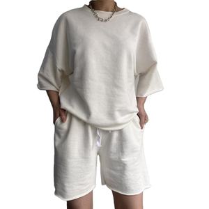 Ensembles 2 pièces pour femmes, tenues décontractées d'été, shorts et t-shirt, mode tendance, haut à manches courtes et ensemble de shorts - Product Image 4