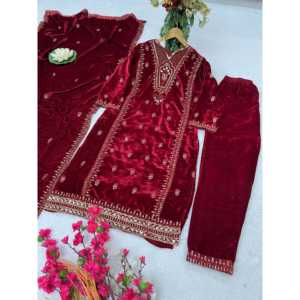 Ensemble de costumes de soirée pour femmes de créateur avec une belle combinaison haut-bas Dupatta - Product Image 1