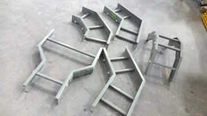 Accessoires pour chemins de câbles GRP : Connecteurs durables et résistants à la corrosion, supports et accessoires pour la gestion des câbles électriques - Product Image 4