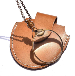 Lupa de Latón con Cadena, Lupa de Bolsillo con Funda de Cuero, Lupa de Lectura de Estilo Antiguo para Coleccionistas, Regalo y Obsequio - Product Image 3