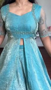 Conjunto de diseñador con top Anarkali con abertura Fandy Crush, pantalón Plazzo y dupatta Fandy Crush, completamente cosido y listo para usar. - Product Image 2