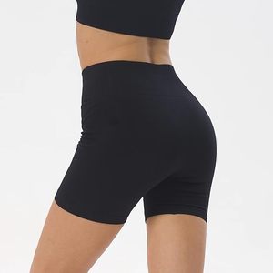 Ensemble de sport deux pièces respirant pour femme, collection été 2026 – Yoga sans manches, push-up, taille haute élastique, short rehausseur de hanches - Product Image 4