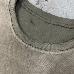 เสื้อยืดผู้ชายแบบสั่งทำ OEM แขนสั้น คอกลม ทรงปกติ พิมพ์ลายตัวอักษร สไตล์สตรีท ผ้าคอตตอนเจอร์ซีย์ถัก โลโก้ด้านหน้า - Product Image 4
