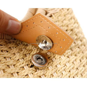 กระเป๋าชายหาดหญ้าทะเลกระเป๋าผ้าทอแบบพรีเมี่ยมอย่างยั่งยืนสำหรับผู้ซื้อบูติกผู้ผลิตจำนวนมากน้ำหนักเบาปรับแต่งได้จากเวียดนาม - Product Image 6