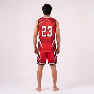 Uniforme de baloncesto duradero hecho con tela de primera calidad que ofrece movimiento flexible y rendimiento confiable en la cancha. - Product Image 2