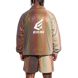 Conjunto de Chaqueta y Pantalones Cortos Impermeables Unisex 2025, Color Rojo Dorado Metálico Degradado, con Logotipo EKIN Reflectante, Estilo Deportivo Informal - Product Image 2