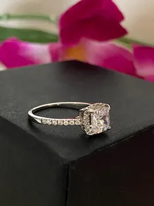 Bague en diamant de laboratoire taille coussin certifiée IGI, plaqué or 14 carats, bijoux de luxe pour femme, pour mariage ou anniversaire, diamants synthétiques - Product Image 3