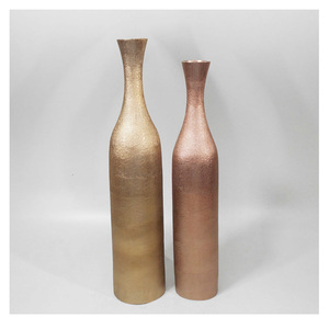 Jarrón de Flores de Aluminio de Diseño con Base Elevada para Decoración de Interiores de Hoteles y Hogares de Lujo - Product Image 5