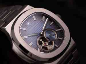นาฬิกาข้อมือผู้ชายอัตโนมัติ Alexander Ferros รุ่น 6312S/05 สายสแตนเลสสตีล ตัวล็อคแบบผีเสื้อ หน้าปัดแซฟไฟร์ กันน้ำ ขนาด 40 มม. - Product Image 3