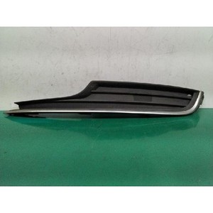Feu antibrouillard gauche d'occasion pour Golf 5G0853665A - Product Image 1