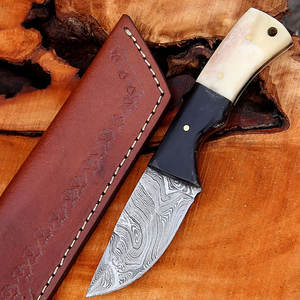 Cuchillo de Caza de Acero de Damasco, Fabricante Personalizado OEM ODM, Proveedor al por Mayor con Mango de Madera y Funda de Cuero para Camping y Caza - Product Image 5