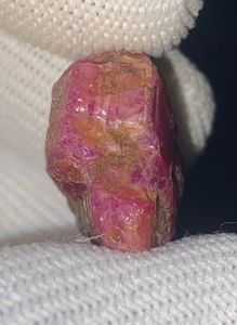 พลอยทับทิมดิบธรรมชาติจากเคนยา เหมืองเฟโมส จอห์น โซล น้ำหนัก 45.55 กะรัต - Product Image 2