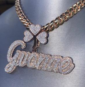 Colgante de cruz de dos capas con incrustaciones de diamantes para hombre, colgante de cruz con incrustaciones de moissanita, colgante de hip hop personalizado para él. - Product Image 2