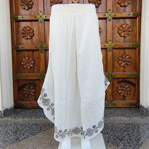 Pantalones acampanados de algodón bohemios para mujer, cintura elástica, talle alto, ajuste holgado, transpirables, de verano, con borde bordado pesado ODM - Product Image 2