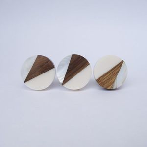 Boutons en résine au design parfait, boutons en résine et bois, boutons de meuble en résine, boutons de tiroir en résine, boutons en bois à prix très raisonnable - Product Image 3