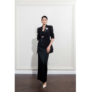 Falda Larga de Alta Calidad MYRA SILK LONG SKIRT MISSION SATIN, Silueta Recta Sólida, Largo Maxi, Conjunto de Falda para Mujer, Origen Vietnam - Product Image 3