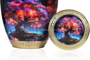 Urnes funéraires décoratives en laiton de haute qualité, faites à la main, pour hommes et femmes. - Product Image 6