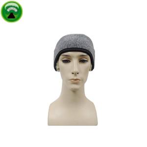 Chapeau d'hiver respirant en peau de mouton avec cache-oreilles - Product Image 2