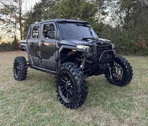 Polaris Xpedition 1000 XP Crew Northstar Ultimate 2025 - Product Image 2