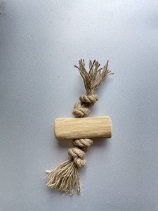 Bâton à mâcher en bois de café pour chien, naturel, du Vietnam, pour chiens et pour la vente en gros aux distributeurs - Product Image 1
