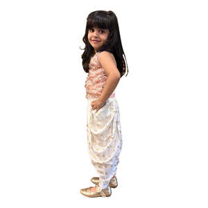 Twisha Xpressions Ensemble haut sans manches et dhoti orné de motifs Paisley pour petites filles, couleur pêche et blanc, en polyester, tenue de fête ethnique élégante - Product Image 4