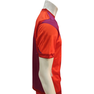 Ensemble d'uniformes de football personnalisés grande taille, maillots et shorts de football respirants en polyester, fournisseur d'équipements d'équipe OEM - Product Image 6