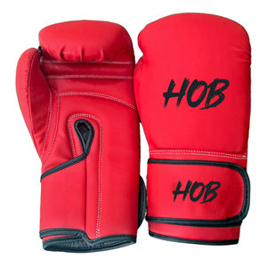 Gants de boxe en cuir PU rouge avec logo personnalisé HOB, avec sangle de poignet réglable en velcro pour l'entraînement des adultes - Product Image 1