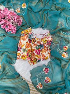 Sari en soie Rangoli exclusif de la dernière collection de la boutique indienne, avec un chemisier de créateur élégant, idéal pour les fêtes, les mariages et les festivals, pour femmes. - Product Image 2