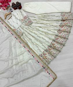 Robe Anarkali en soie pakistanaise, Salwar Kameez, tenue Anarkali, robes Salwar Kameez pour femmes, robes indiennes - Product Image 6