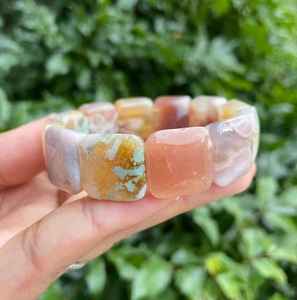 กำไลข้อมือแฟชั่นดีไซน์ไม่ซ้ำใครสำหรับผู้หญิง ลวดลายเรียบง่าย หลากสี รูปทรงเรขาคณิต กำไลแบบเปิด เครื่องประดับสำหรับผู้หญิง - Product Image 6