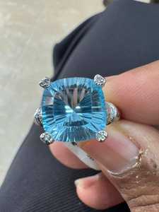 Anillo de Plata con Topacio Azul: Significado y Beneficios para Sanación, Protección, Crecimiento Espiritual, Energía Positiva y Estilo Elegante - Product Image 3