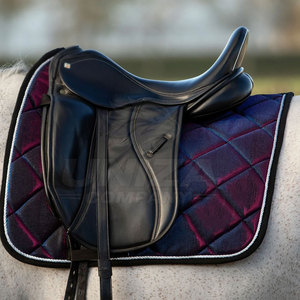 Tapis de selle d'équitation de haute qualité en tissu matelassé en coton, polyvalent pour l'entraînement, le dressage, le travail en écurie et l'équitation en extérieur - Product Image 3