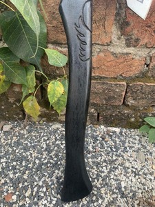 Hacha Tomahawk Personalizada con Diseño de Diosa Alada, Mango de Plástico Negro, Hoja de Acero Forjado, Herramienta de Supervivencia - Product Image 6
