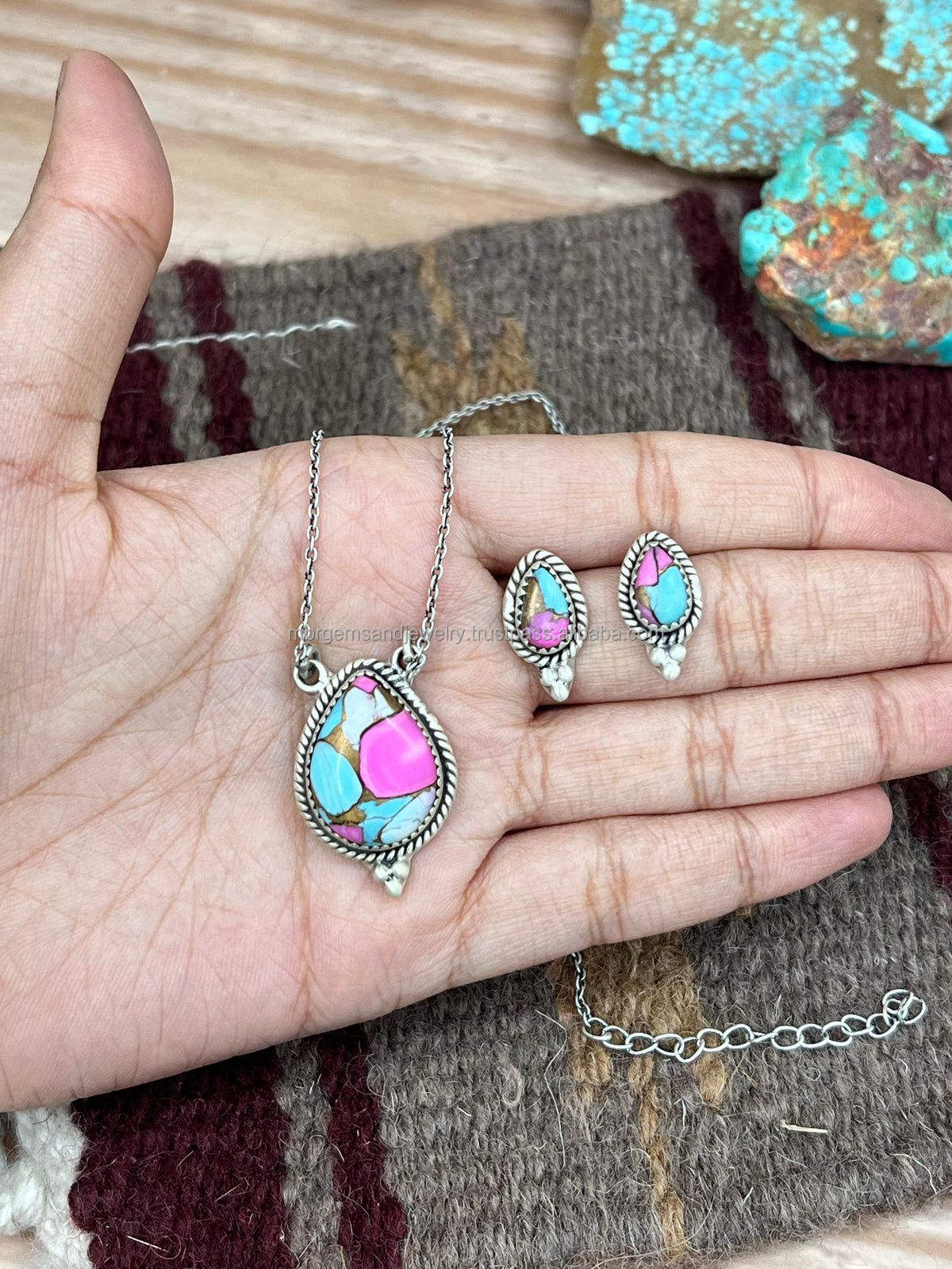 ในภาพเดียวกัน