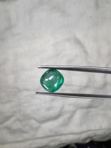 Émeraude zambienne de haute qualité, 2,24 carats, taille coussin, pierre verte lâche pour la fabrication de bijoux de luxe en gros - Product Image 2