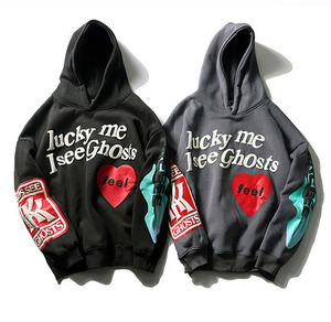 Sudadera con Capucha Lucky Me I See Ghosts para Hombre, Estilo Urbano Oversize, Algodón Negro, Felpa Francesa, Logotipo de Corazón Estampado en la Parte Delantera - Product Image 2