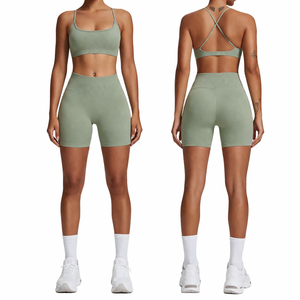 Fabricant OEM de vêtements : Ensemble 2 pièces de shorts de yoga unis pour femmes, respirant, en Spandex/Nylon, taille haute, personnalisable pour la gym - Product Image 1