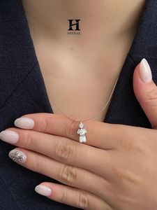 Colgante de Diamante con Forma de Figura Única, Corte Mixto, Joyería Fina de Oro de 14K - Product Image 1