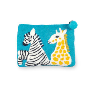 Porte-monnaie compact en feutre tissé de haute qualité fait à la main au Népal 1 poche principale zippée avec design girafe zèbre article de cadeau unique - Product Image 5