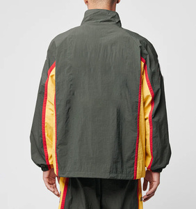 Veste d'été légère pour homme avec logo personnalisé OEM, col montant, fermeture éclair, respirante et à séchage rapide - Product Image 2