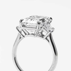 Diamant de laboratoire taille émeraude 7,80 carats F VS2 serti à griffes, certifié IGI, en or blanc 14K, élégant, pour fiançailles, bijoux fins, style designer - Product Image 6