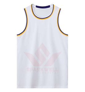 Débardeur de basketball noir personnalisé pour homme, col rond, sans manches, en maille respirante, imprimé par sublimation, vêtements de sport pour adultes - Product Image 3