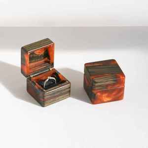 High Quality resin <b>engagement</b> <b>ring</b> <b>holder</b> Compact personalized <b>ring</b> case for gift - Product Image 1